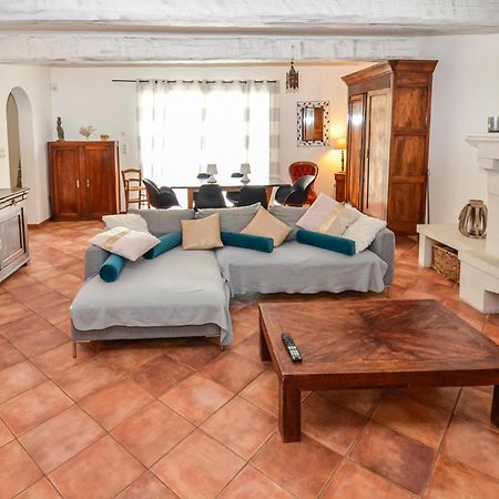 3 Bedroom Awesome Home In Chateuneuf De Gadagne Châteauneuf-de-Gadagne Buitenkant foto