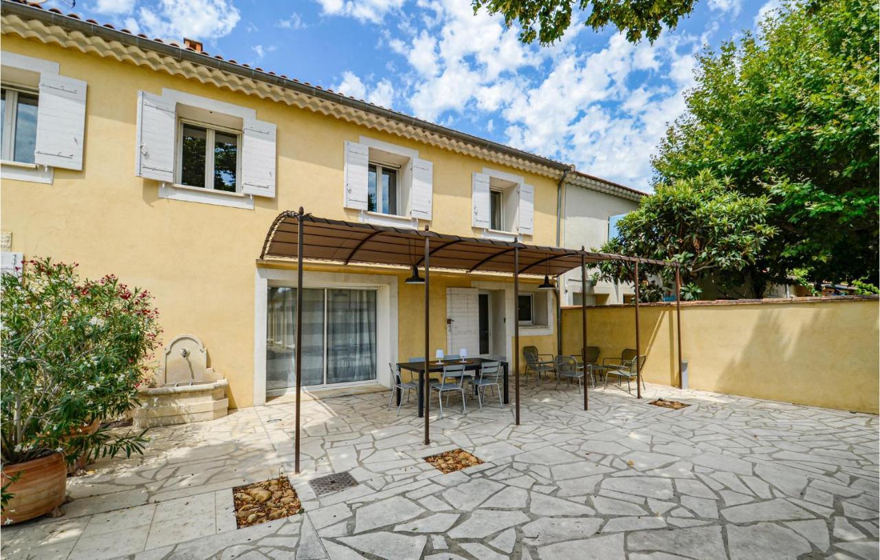 3 Bedroom Awesome Home In Chateuneuf De Gadagne Châteauneuf-de-Gadagne Buitenkant foto