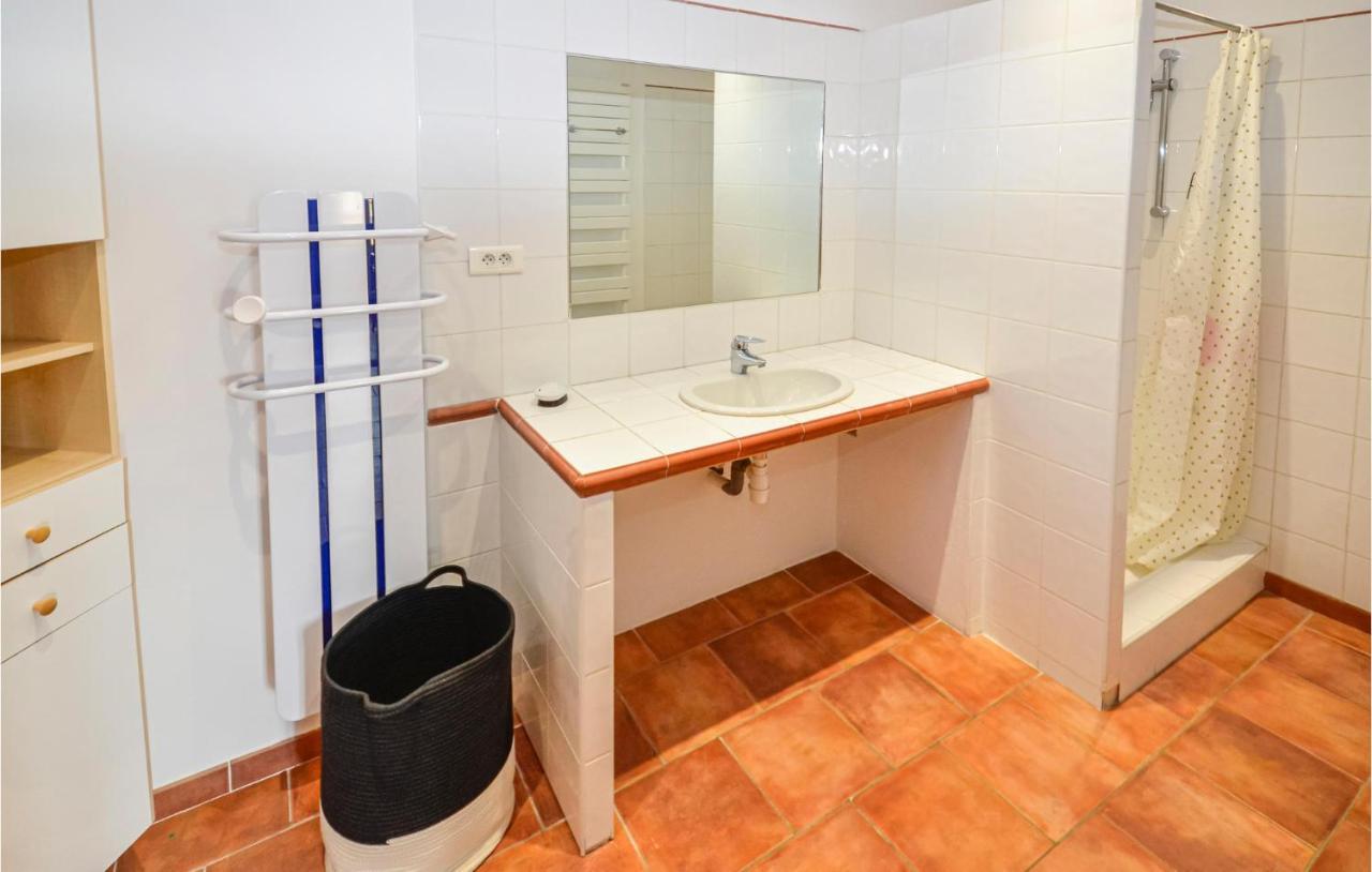 3 Bedroom Awesome Home In Chateuneuf De Gadagne Châteauneuf-de-Gadagne Buitenkant foto