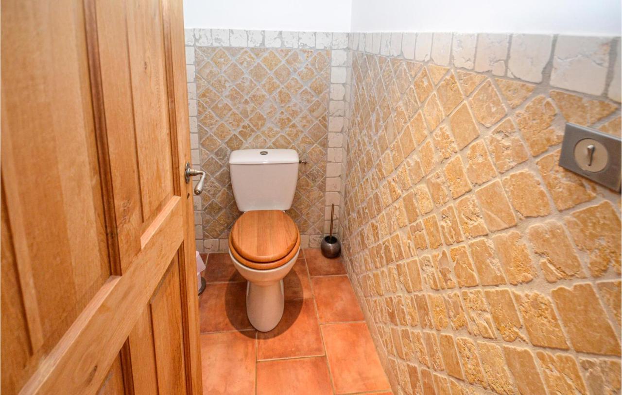 3 Bedroom Awesome Home In Chateuneuf De Gadagne Châteauneuf-de-Gadagne Buitenkant foto
