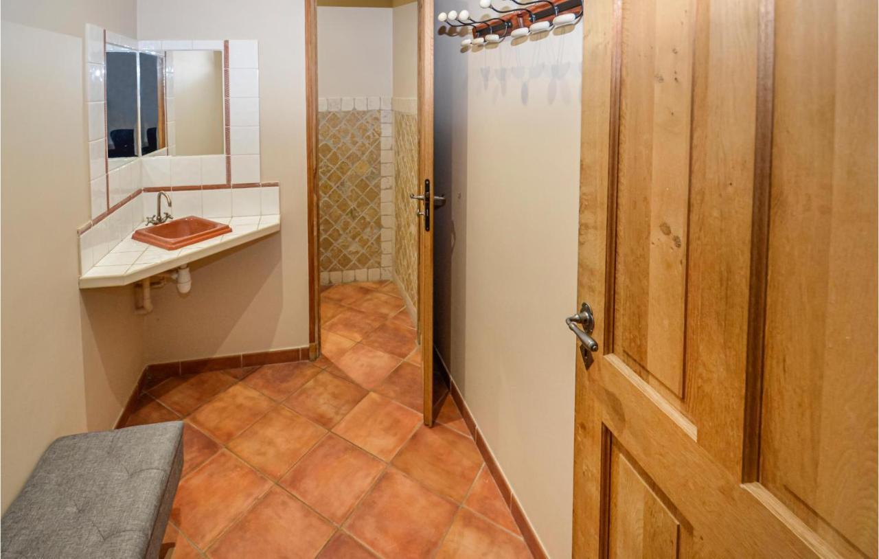3 Bedroom Awesome Home In Chateuneuf De Gadagne Châteauneuf-de-Gadagne Buitenkant foto
