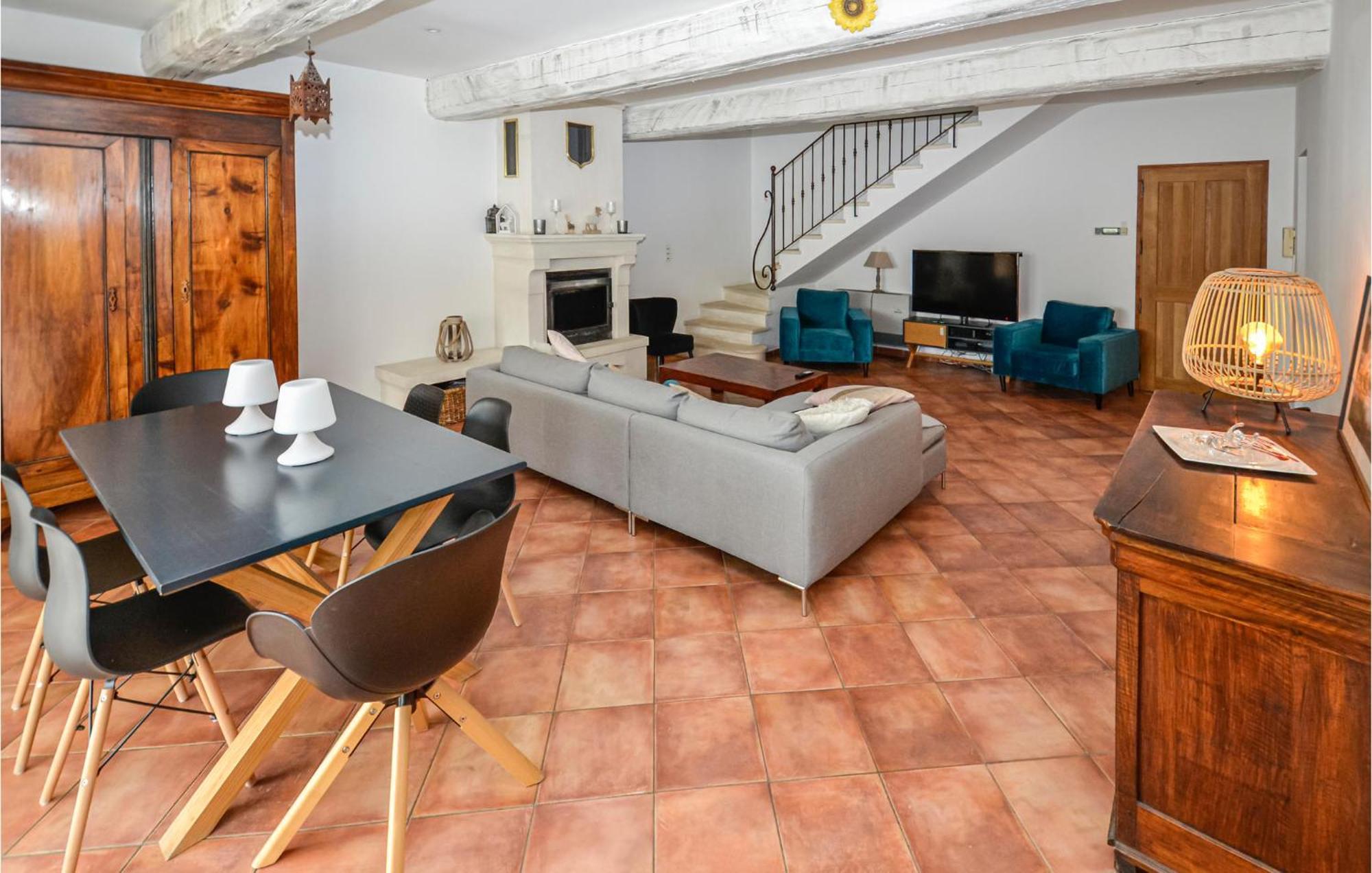 3 Bedroom Awesome Home In Chateuneuf De Gadagne Châteauneuf-de-Gadagne Buitenkant foto
