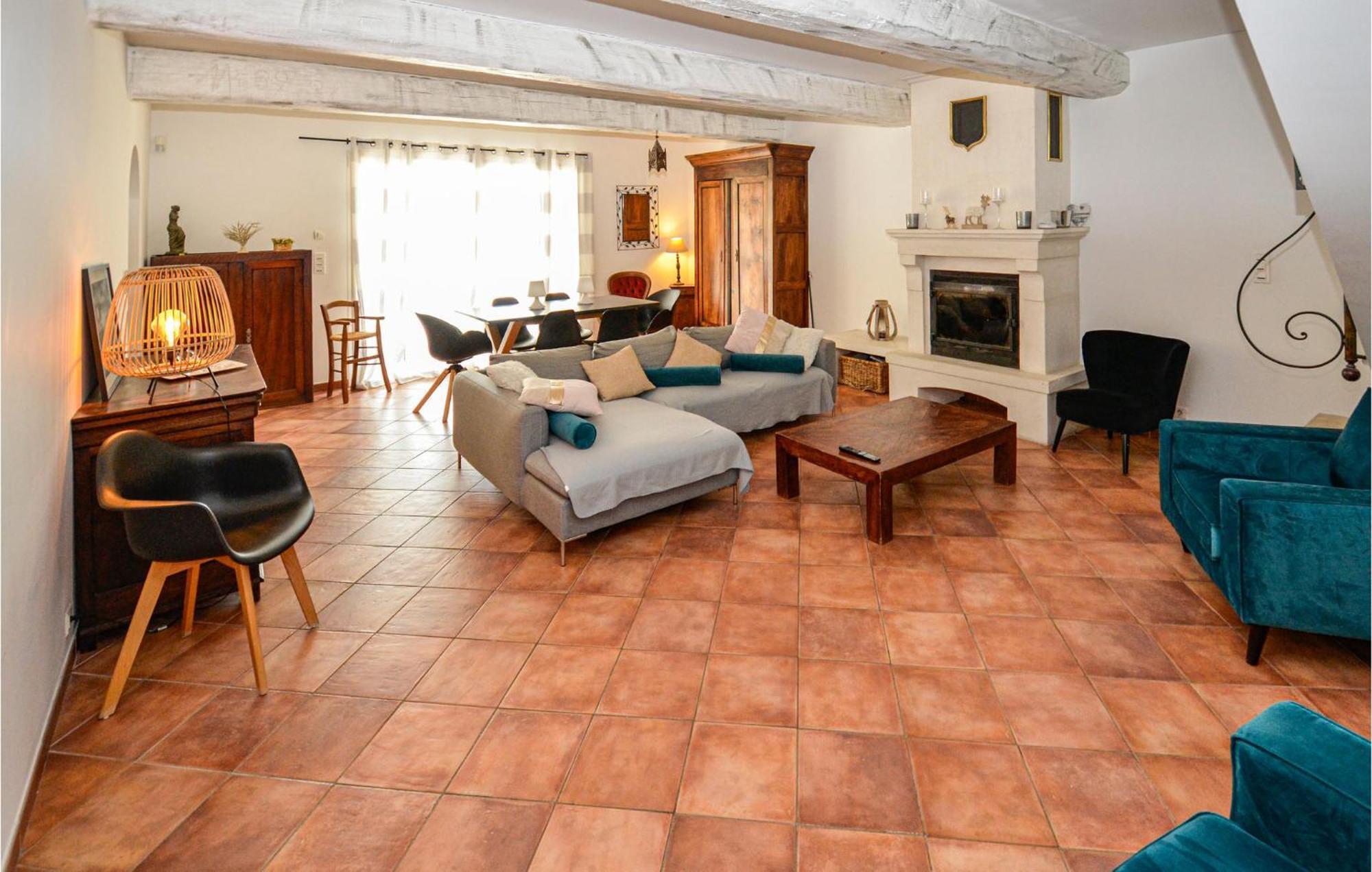 3 Bedroom Awesome Home In Chateuneuf De Gadagne Châteauneuf-de-Gadagne Buitenkant foto